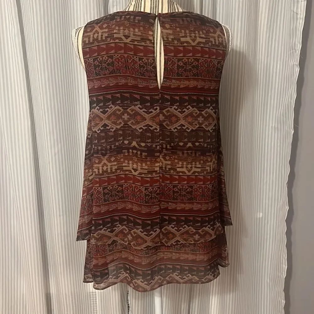 Bcbg Generation. Large. Tank style shirt - Picture 2 of 6